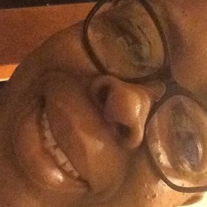 Meet your Posher, Adrianetta